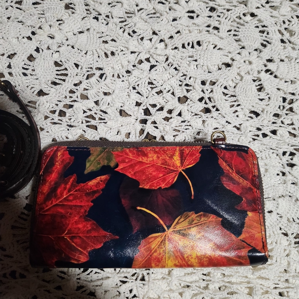 Patricia Nash Colorful Leaf Print Women's Bag/Clutch/Crossbody New - Picture 3 of 9